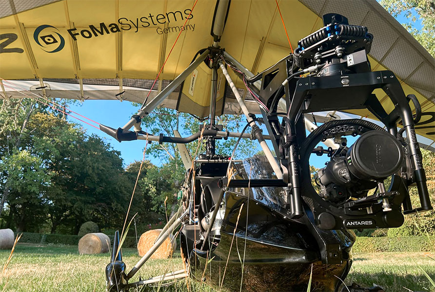 FoMa-Antares-remote-head-mounted-on-SkyperCam-Microlight-Airtrike