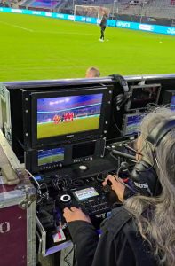 Foma-Antares-remote-head-getting-operated-with-FoMa-RCP-and-a-white-haired-guy-at-Sports-Innovation-Days-2026